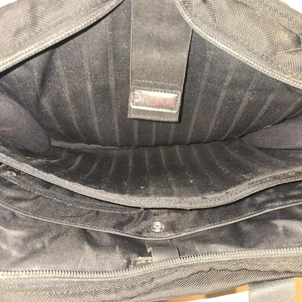 Tumi T-Pass 26516DH Black Nylon Shoulder Bag 16” Front Zipper Broken